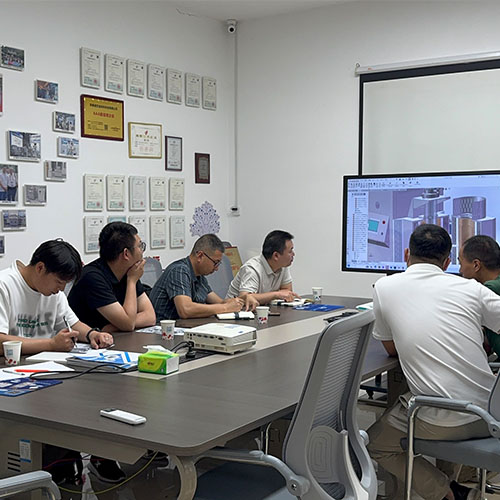 互访交流促协同｜济源星翰新材料一行莅临诺巴迪材料科技参观访问